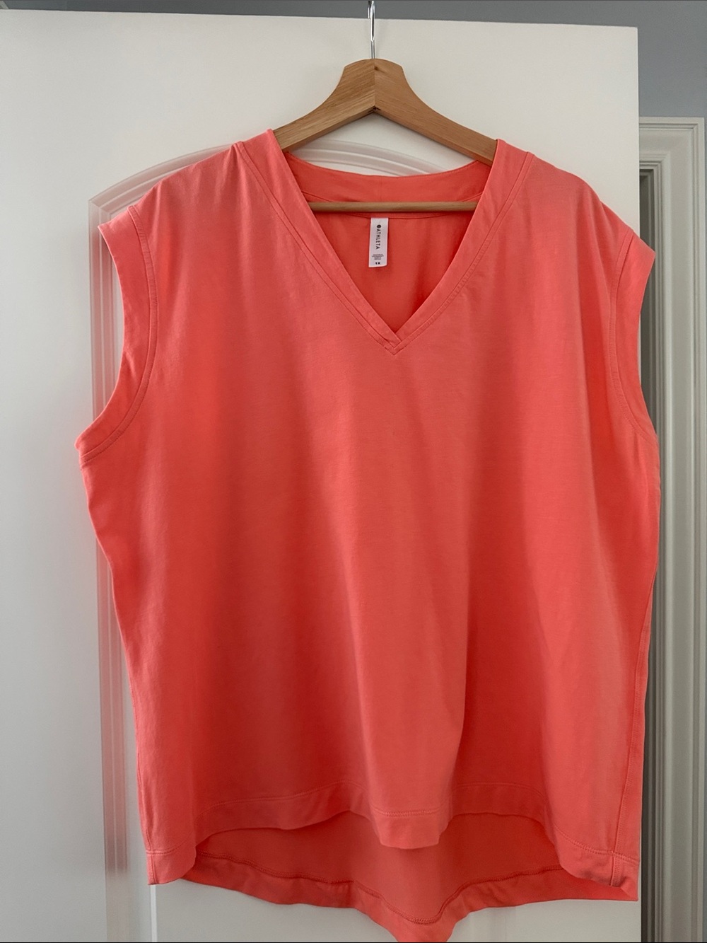 Athleta Coral V-Neck Sleeveless Tank
